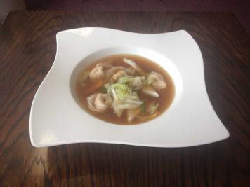 Won Ton (Pork and Herbs) Soup