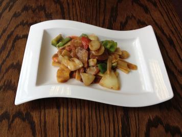 Roast Pork with Vegetables and Szechuan Sauce