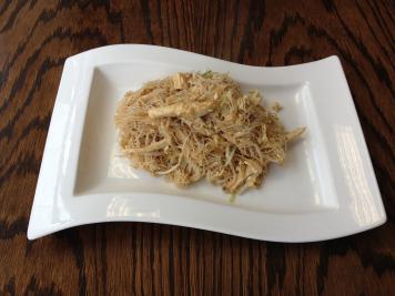 Chicken Vermicelli Noodles with Beansprout and Spring Onions