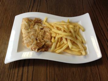 Chicken Omelette & Chips